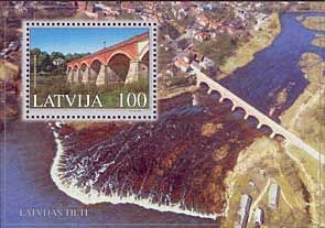 Latvia 2002 Kuldiga bridge block MNH