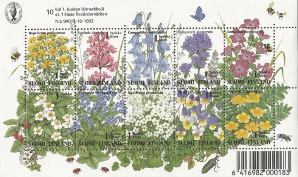 Finland 1994 Blooming meadow Flowers bees butterflies berries Set of 10 stamps in block / sheetlet MNH